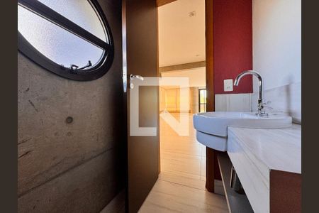 Apartamento para alugar com 199m², 3 quartos e 4 vagas Apartamento para alugar com 199m², 3 quartos e 4 vagasLavabo