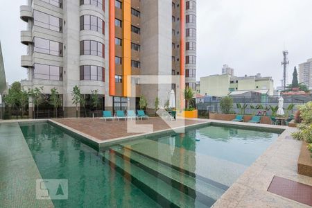 Apartamento para alugar com 199m², 3 quartos e 4 vagas Apartamento para alugar com 199m², 3 quartos e 4 vagasÁrea comum - Piscina