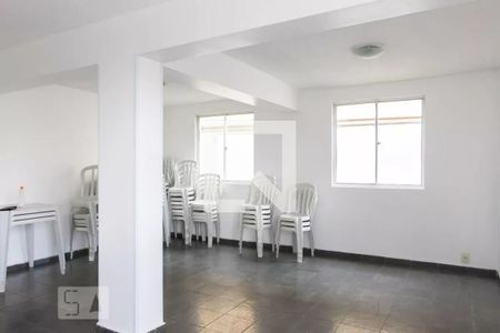 Apartamento à venda com 39m², 2 quartos e 1 vaga Apartamento à venda com 39m², 2 quartos e 1 vagaÁrea comum - Salão de festas
