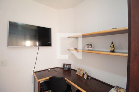 Apartamento à venda com 130m², 4 quartos e 2 vagasQuarto 2