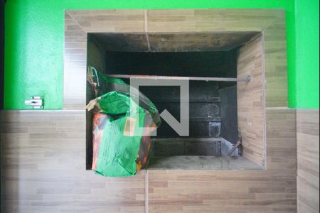 Casa à venda com 80m², 3 quartos e 2 vagasChurrasqueira