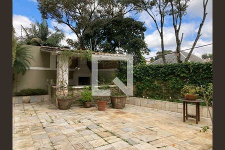 Casa à venda com 301m², 4 quartos e 4 vagas