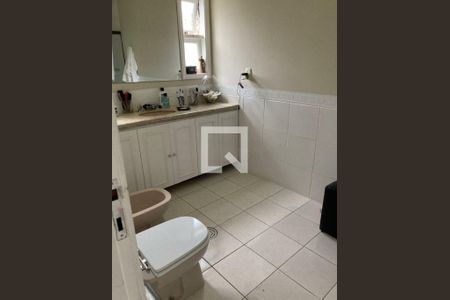 Casa à venda com 301m², 4 quartos e 4 vagas