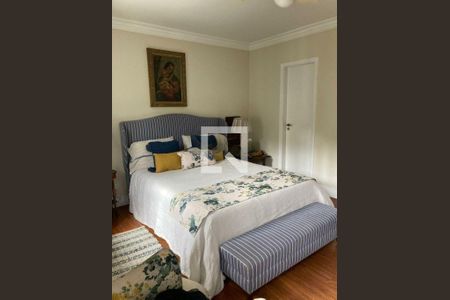 Casa à venda com 301m², 4 quartos e 4 vagas