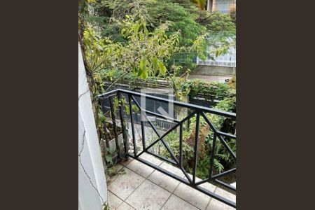 Casa à venda com 301m², 4 quartos e 4 vagas