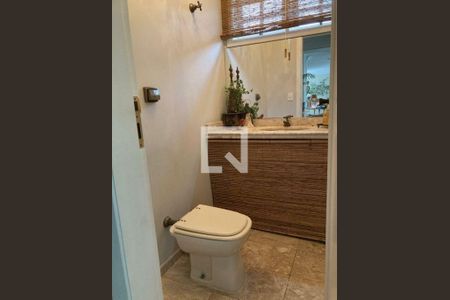 Casa à venda com 301m², 4 quartos e 4 vagas