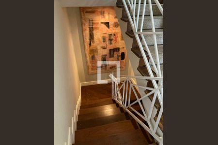 Casa à venda com 301m², 4 quartos e 4 vagas