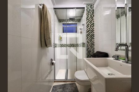Apartamento à venda com 169m², 3 quartos e 2 vagas Apartamento à venda com 169m², 3 quartos e 2 vagasBanheiro da Suíte 2