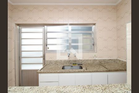 Casa à venda com 180m², 4 quartos e 2 vagasCozinha