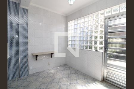 Casa à venda com 180m², 4 quartos e 2 vagasÁrea de Serviço 1