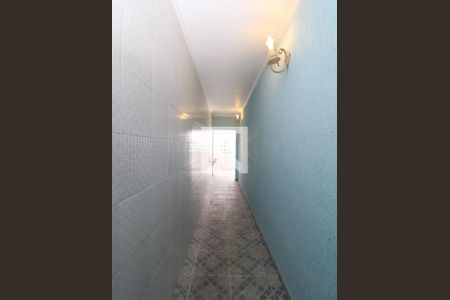 Casa à venda com 180m², 4 quartos e 2 vagasCorredor de entrada