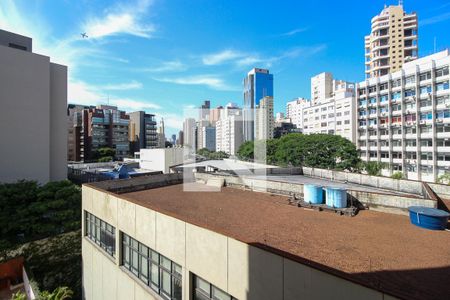Apartamento à venda com 40m², 1 quarto e 1 vaga Apartamento à venda com 40m², 1 quarto e 1 vagaCozinha e Área de Serviço (Vista)