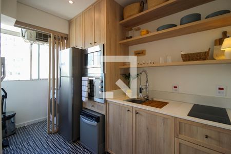 Apartamento à venda com 40m², 1 quarto e 1 vaga Apartamento à venda com 40m², 1 quarto e 1 vagaCozinha e Área de Serviço