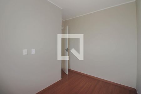 Quarto 1 de apartamento para alugar com 2 quartos, 40m² em Rubem Berta, Porto Alegre
