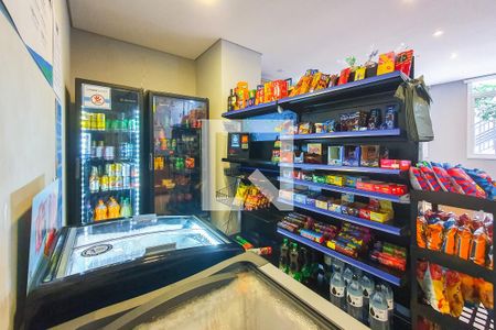 Apartamento para alugar com 34m², 2 quartos e 1 vagaMini Mercado