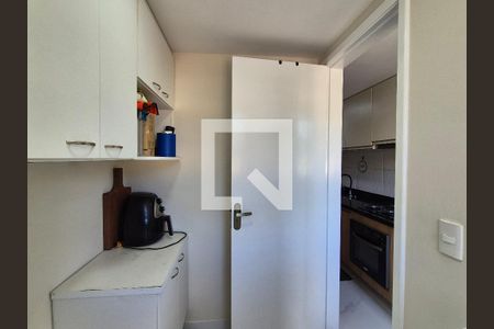 Apartamento à venda com 82m², 2 quartos e 1 vagaÁrea de Serviço