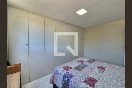 Apartamento à venda com 82m², 2 quartos e 1 vagaQuarto 2