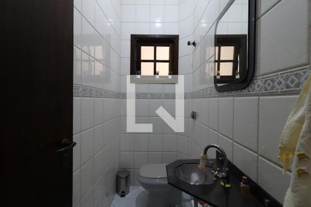 Casa à venda com 180m², 3 quartos e 4 vagasLavabo