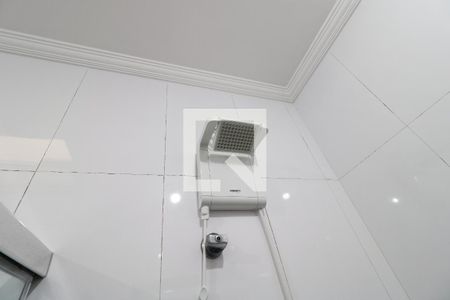 Casa à venda com 180m², 3 quartos e 4 vagasBanheiro da Suíte - Chuveiro