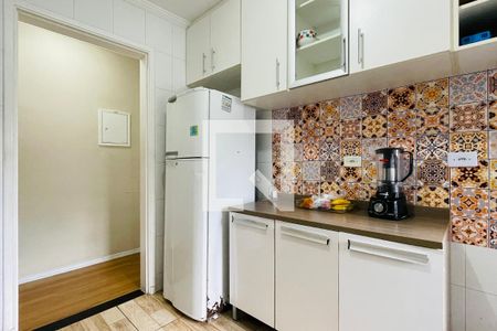 Apartamento à venda com 58m², 2 quartos e 1 vaga Apartamento à venda com 58m², 2 quartos e 1 vagaCozinha e Área de Serviço