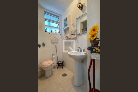 Apartamento à venda com 110m², 3 quartos e 1 vagaBanheiro social