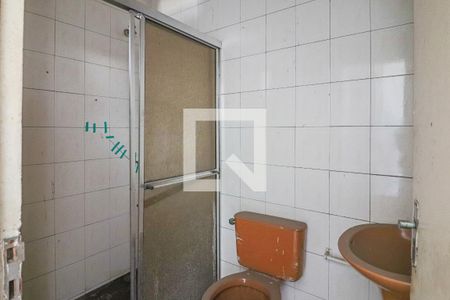 Casa à venda com 193m², 3 quartos e 6 vagas Casa à venda com 193m², 3 quartos e 6 vagasBanheiro 2