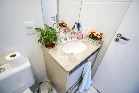 Apartamento à venda com 62m², 2 quartos e 1 vaga Apartamento à venda com 62m², 2 quartos e 1 vagaBanheiro social