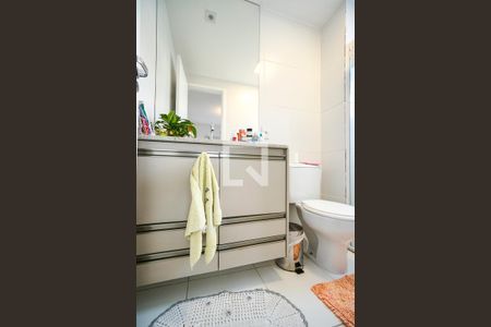 Apartamento à venda com 62m², 2 quartos e 1 vaga Apartamento à venda com 62m², 2 quartos e 1 vagaBanheiro da suíte