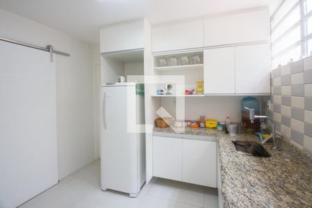 Apartamento à venda com 90m², 2 quartos e sem vaga Apartamento à venda com 90m², 2 quartos e sem vagaCozinha