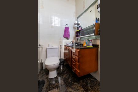 Casa à venda com 220m², 4 quartos e 3 vagas Casa à venda com 220m², 4 quartos e 3 vagasBanheiro
