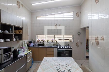 Casa à venda com 220m², 4 quartos e 3 vagas Casa à venda com 220m², 4 quartos e 3 vagasCozinha