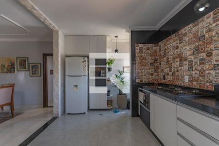 Apartamento à venda com 214m², 4 quartos e 2 vagas Apartamento à venda com 214m², 4 quartos e 2 vagasCozinha