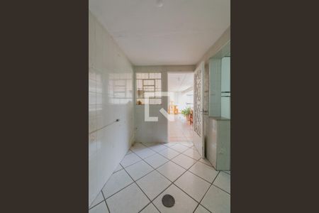 Casa à venda com 360m², 2 quartos e 6 vagas Casa à venda com 360m², 2 quartos e 6 vagasCozinha