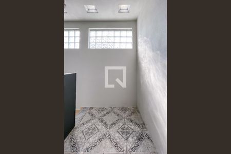 Casa à venda com 100m², 2 quartos e 2 vagas Casa à venda com 100m², 2 quartos e 2 vagasAcesso - Área de Serviço