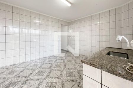 Casa à venda com 100m², 2 quartos e 2 vagas Casa à venda com 100m², 2 quartos e 2 vagasCozinha