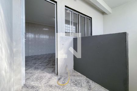 Casa à venda com 100m², 2 quartos e 2 vagas Casa à venda com 100m², 2 quartos e 2 vagasAcesso - Área de Serviço