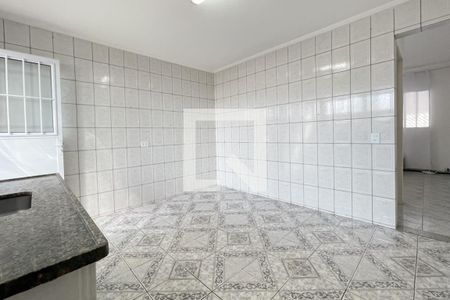 Casa à venda com 100m², 2 quartos e 2 vagas Casa à venda com 100m², 2 quartos e 2 vagasCozinha