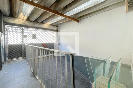 Casa à venda com 100m², 2 quartos e 2 vagas Casa à venda com 100m², 2 quartos e 2 vagasGaragem
