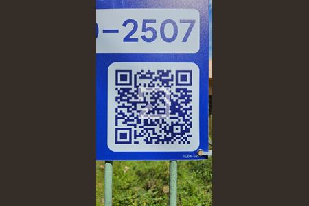 Casa à venda com 450m², 4 quartos e 3 vagas Casa à venda com 450m², 4 quartos e 3 vagasIEBK-521