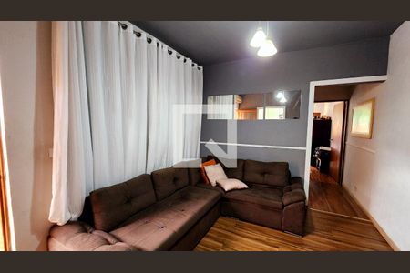 Casa à venda com 450m², 4 quartos e 3 vagas Casa à venda com 450m², 4 quartos e 3 vagasEdícula (sala 2)