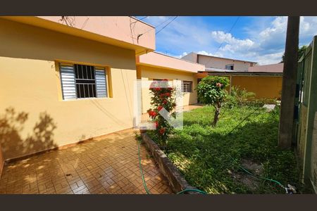 Casa à venda com 450m², 4 quartos e 3 vagas Casa à venda com 450m², 4 quartos e 3 vagasGaragem