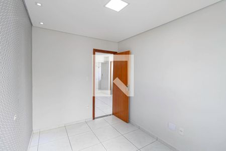 Apartamento para alugar com 74m², 2 quartos e 1 vagaSuíte