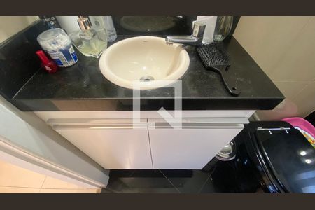 Apartamento à venda com 170m², 3 quartos e 2 vagas Apartamento à venda com 170m², 3 quartos e 2 vagasBanheiro Social