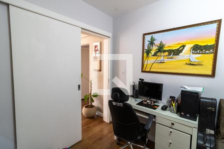 Apartamento à venda com 115m², 2 quartos e 2 vagasEscritório