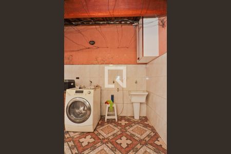 Casa à venda com 175m², 3 quartos e 2 vagas Casa à venda com 175m², 3 quartos e 2 vagasÁrea de Serviço