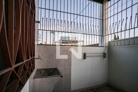 Casa para alugar com 288m², 4 quartos e 15 vagas Casa para alugar com 288m², 4 quartos e 15 vagasÁrea de Serviço