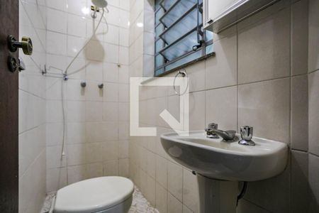 Casa para alugar com 288m², 4 quartos e 15 vagas Casa para alugar com 288m², 4 quartos e 15 vagasBanheiro de Serviço