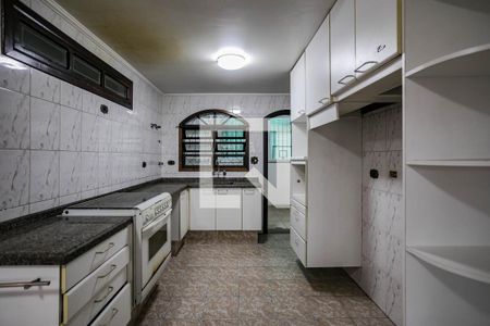 Casa para alugar com 288m², 4 quartos e 15 vagas Casa para alugar com 288m², 4 quartos e 15 vagasCozinha