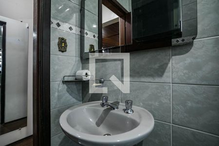 Casa para alugar com 288m², 4 quartos e 15 vagas Casa para alugar com 288m², 4 quartos e 15 vagasBanheiro Social