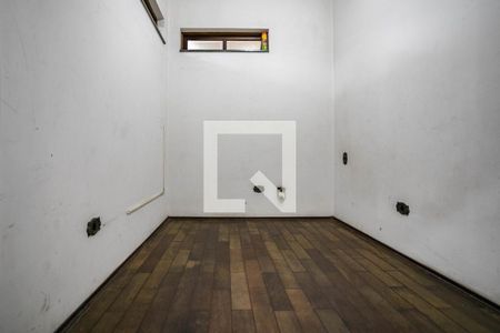 Casa para alugar com 288m², 4 quartos e 15 vagas Casa para alugar com 288m², 4 quartos e 15 vagasQuarto de Serviço